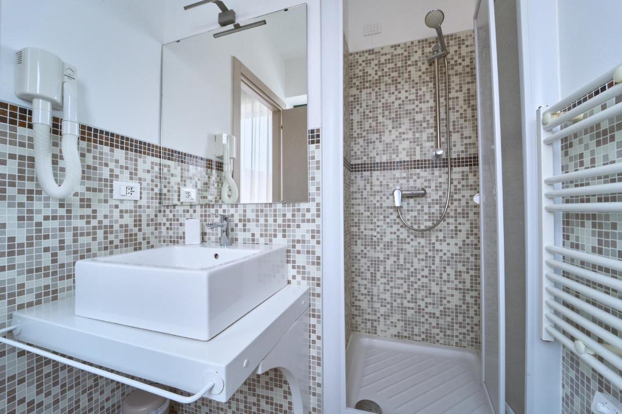 Firmafede Guest House Sarzana Buitenkant foto
