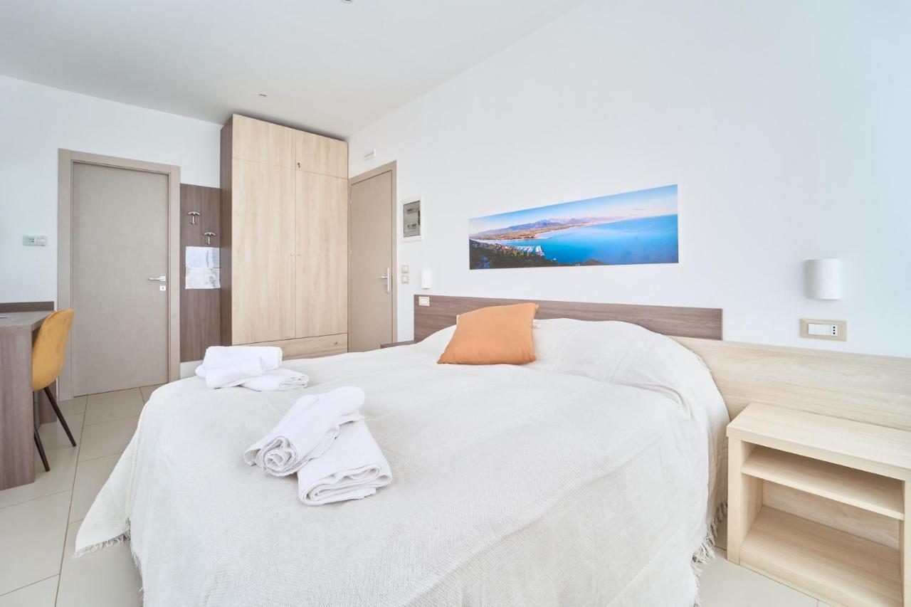 Firmafede Guest House Sarzana Buitenkant foto
