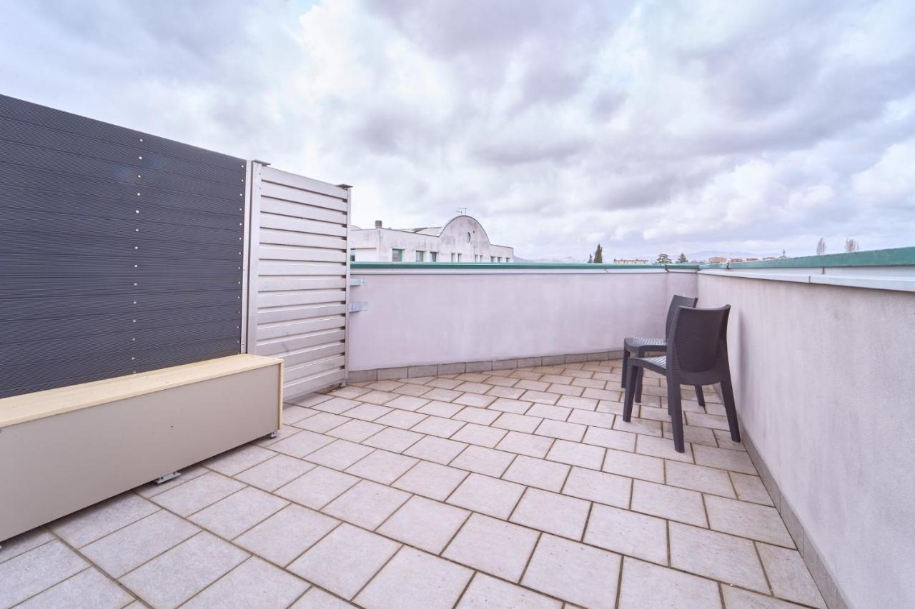 Firmafede Guest House Sarzana Buitenkant foto